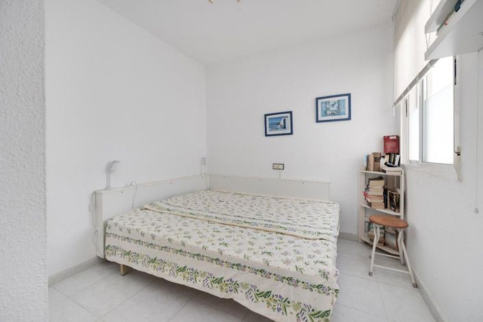 Image No.18-2 Bed Apartment for sale