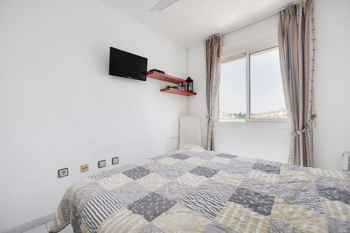 Image No.23-2 Bed Apartment for sale