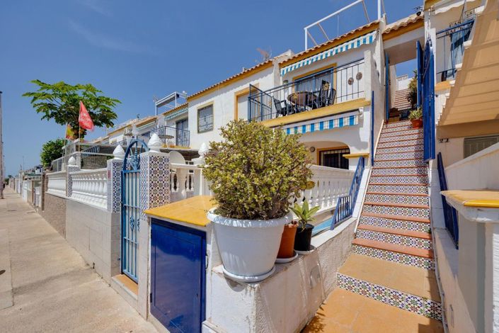 Image No.31-2 Bed Apartment for sale