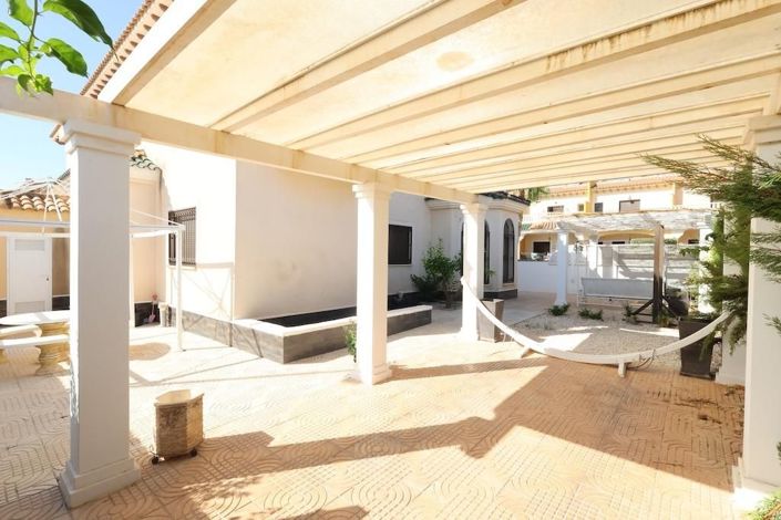 Image No.23-3 Bed House for sale