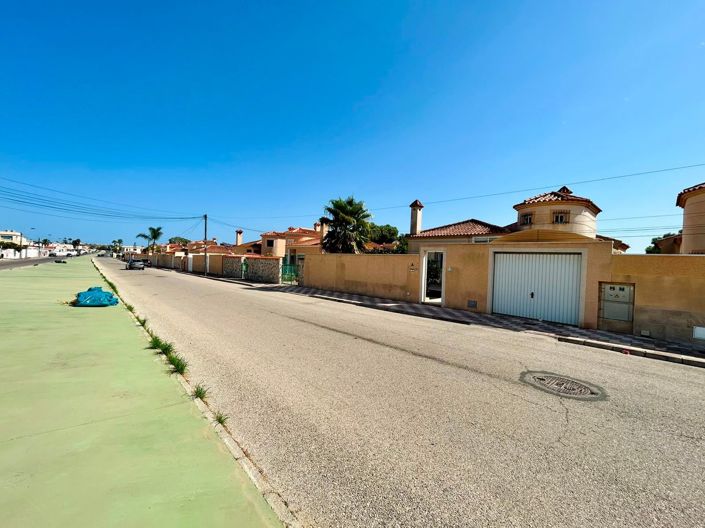 Image No.5-Villa de 3 chambres à vendre à Torrevieja