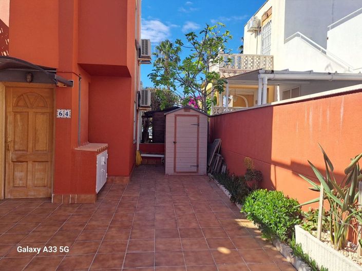 Image No.2-Appartement de 2 chambres à vendre à Orihuela Costa