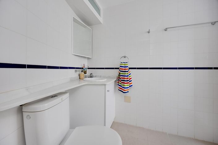 Image No.11-2 Bed Apartment for sale
