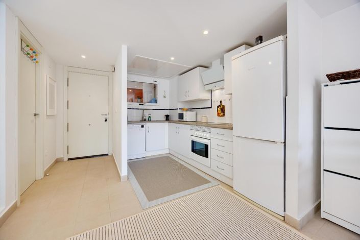 Image No.21-2 Bed Apartment for sale