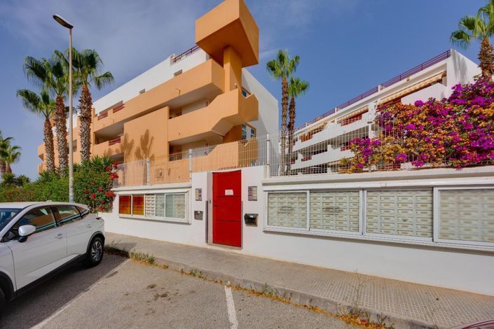 Image No.44-2 Bed Apartment for sale