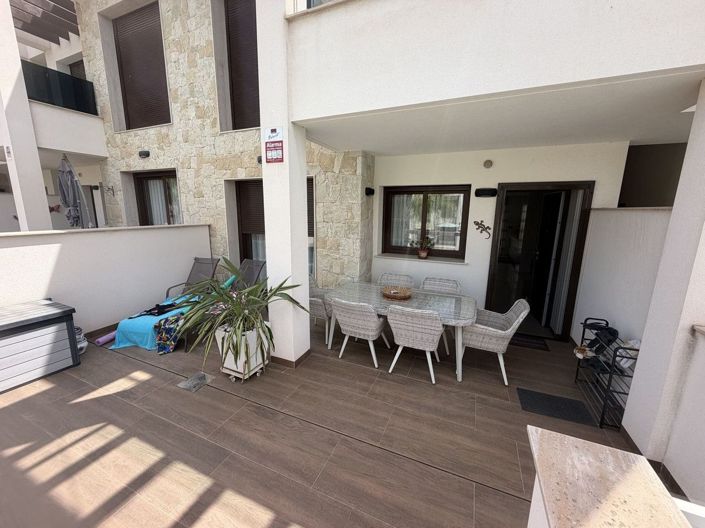 Image No.2-Appartement de 2 chambres à vendre à Orihuela Costa