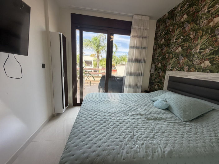 Image No.35-2 Bed Apartment for sale