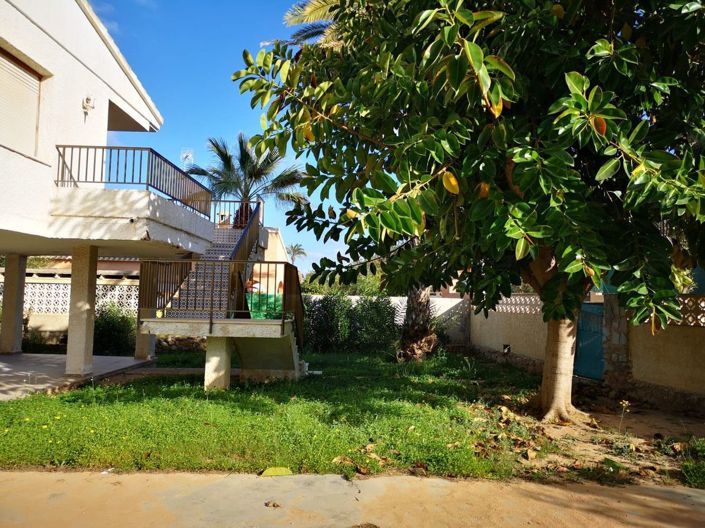 Image No.2-7 Bed Villa for sale