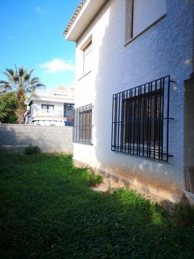 Image No.20-7 Bed Villa for sale