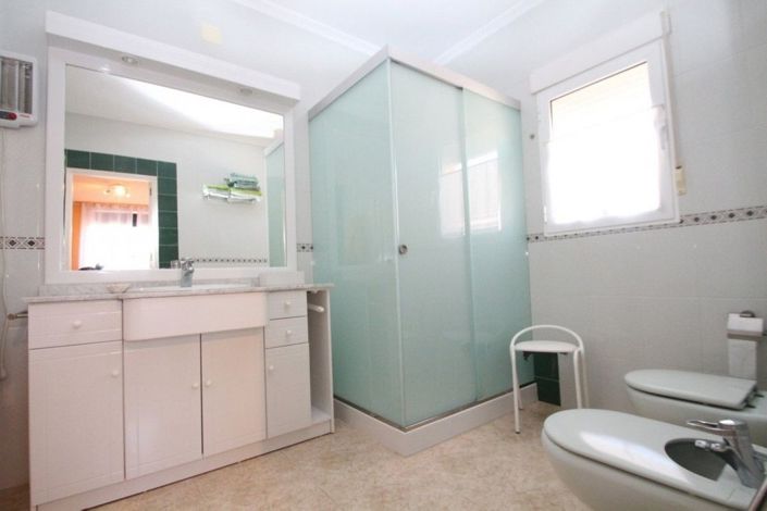 Image No.28-5 Bed Villa for sale