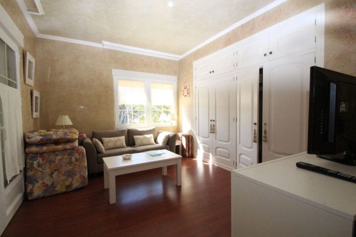 Image No.32-5 Bed Villa for sale