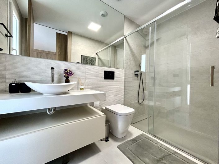 Image No.24-4 Bed Villa for sale