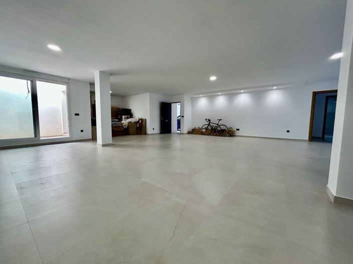 Image No.31-4 Bed Villa for sale