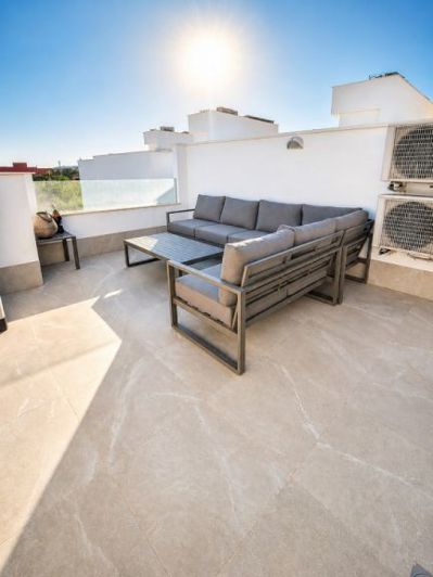 Image No.19-3 Bed House for sale