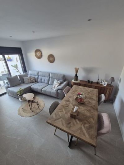 Image No.7-3 Bed House for sale