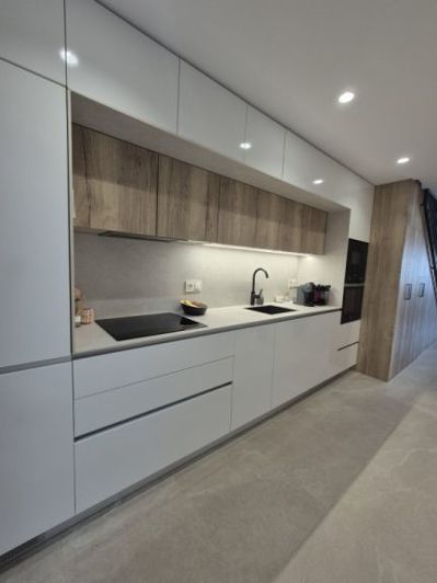 Image No.8-3 Bed House for sale