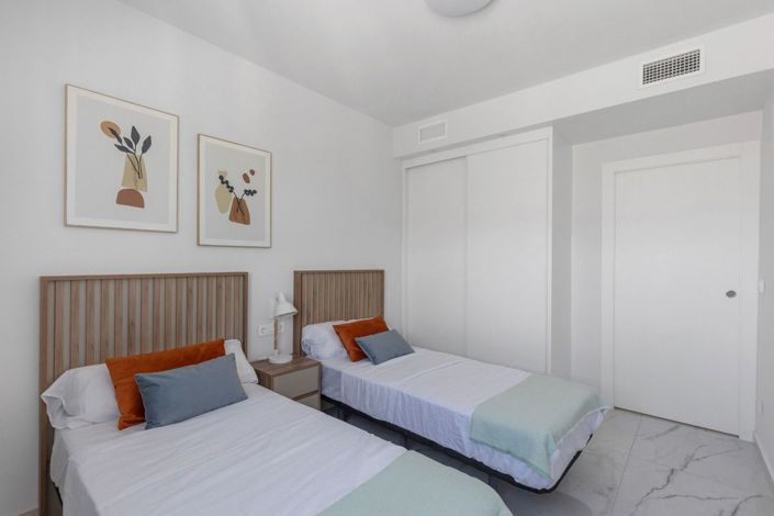 Image No.13-2 Bed Apartment for sale