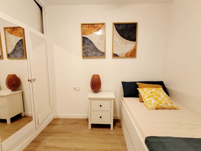 Image No.21-3 Bed House for sale