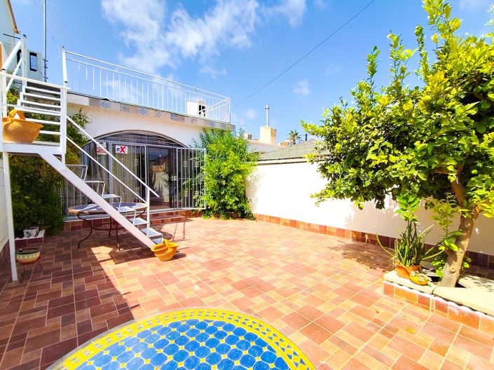 Image No.31-3 Bed House for sale