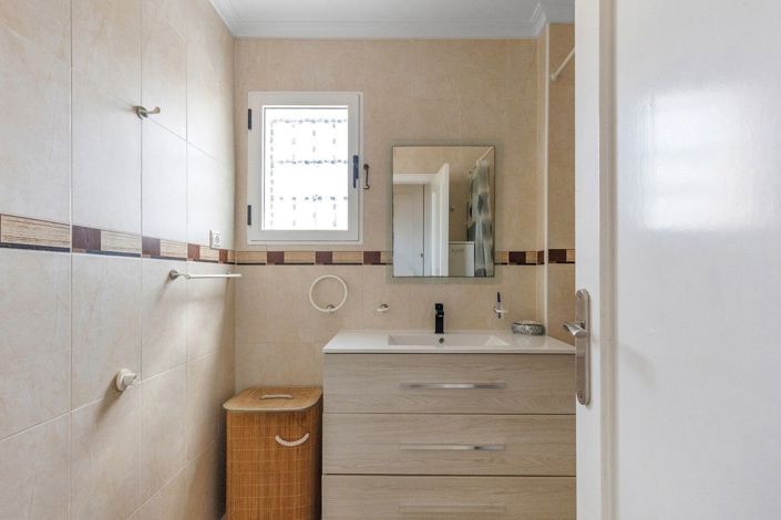 Image No.15-2 Bed Apartment for sale