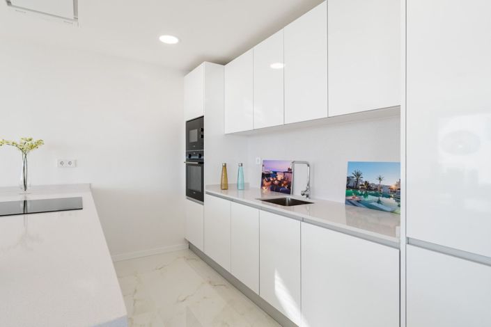 Image No.22-3 Bed Apartment for sale