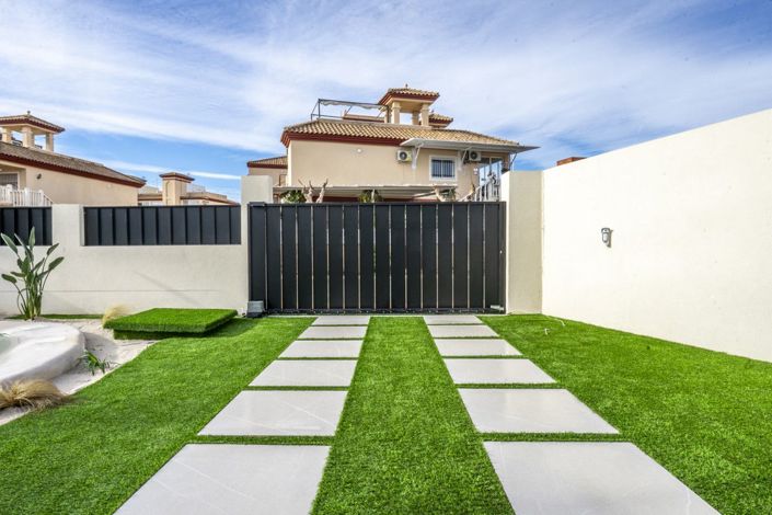 Image No.44-3 Bed Villa for sale