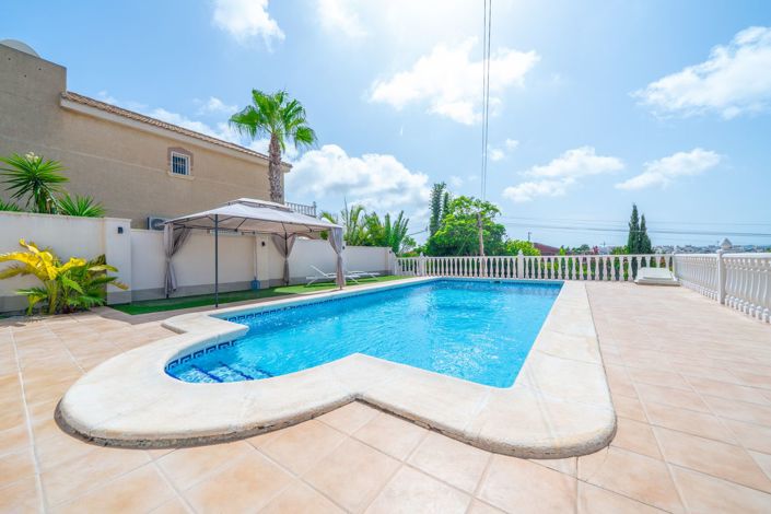 Image No.35-Villa de 5 chambres à vendre à Torrevieja