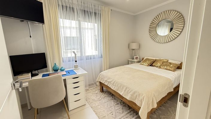 Image No.25-3 Bed House for sale
