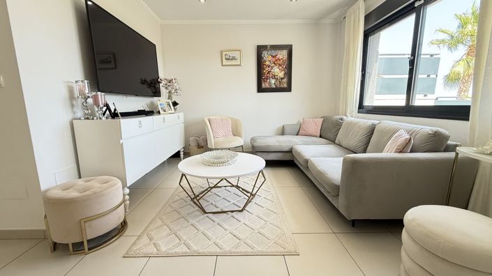 Image No.9-3 Bed House for sale
