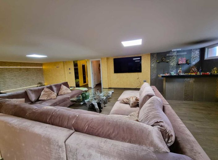 Image No.14-5 Bed Villa for sale
