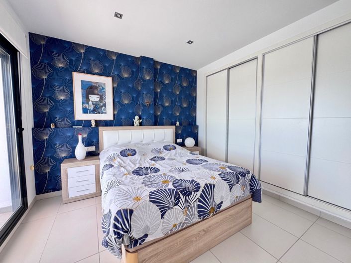 Image No.27-3 Bed House for sale