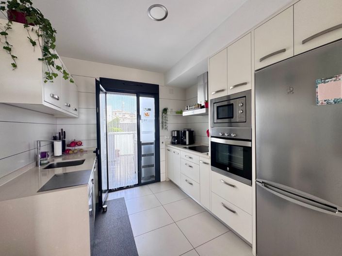 Image No.3-3 Bed House for sale