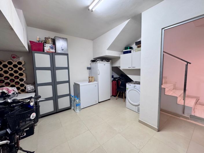 Image No.39-3 Bed House for sale