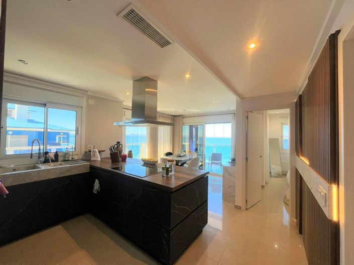 Image No.20-3 Bed Apartment for sale