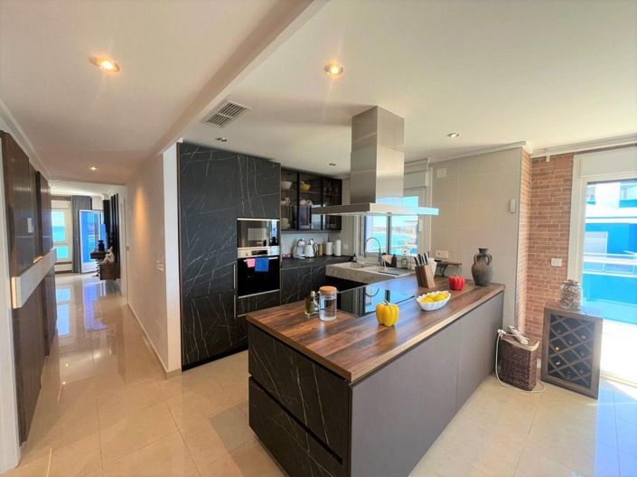 Image No.33-3 Bed Apartment for sale