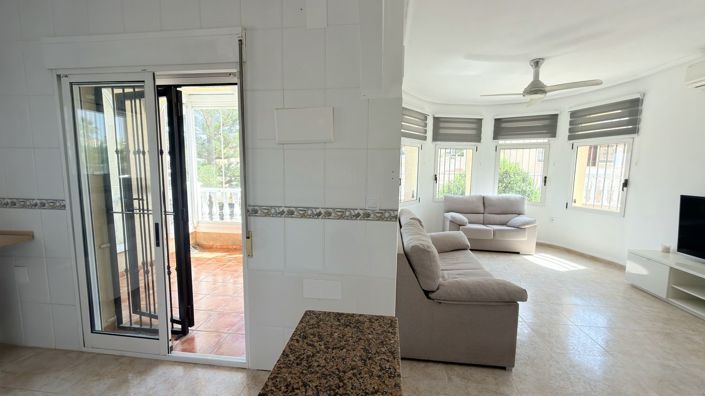 Image No.17-3 Bed Villa for sale