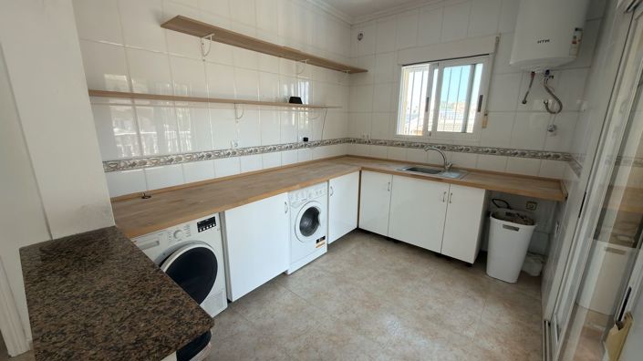 Image No.18-3 Bed Villa for sale