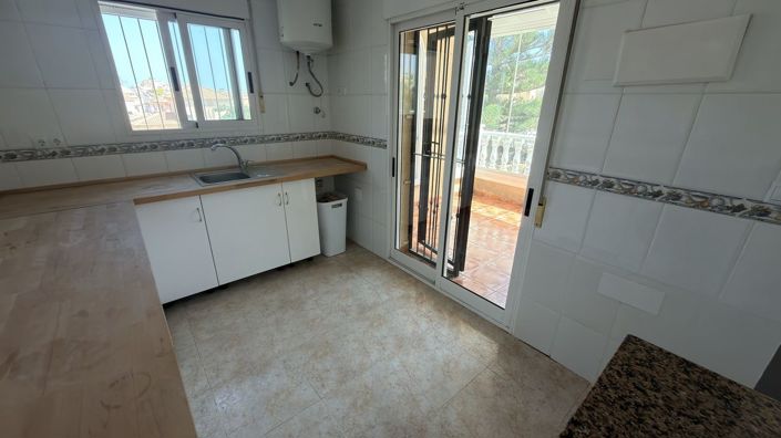 Image No.19-3 Bed Villa for sale