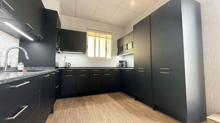 Image No.43-3 Bed Villa for sale