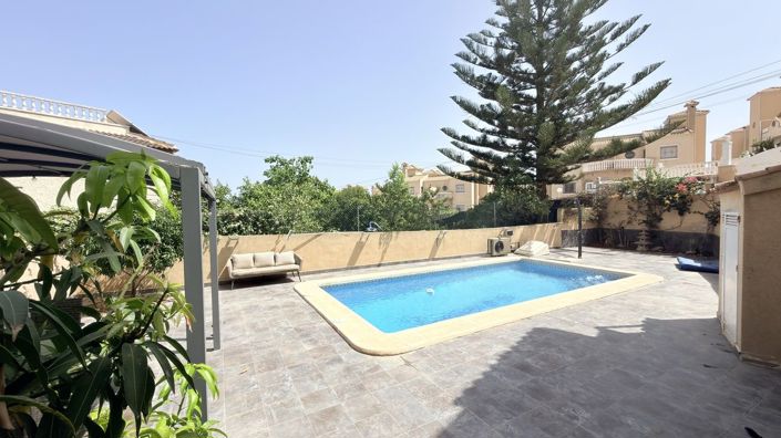 Image No.47-3 Bed Villa for sale