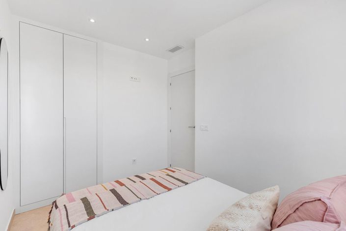 Image No.47-3 Bed Apartment for sale
