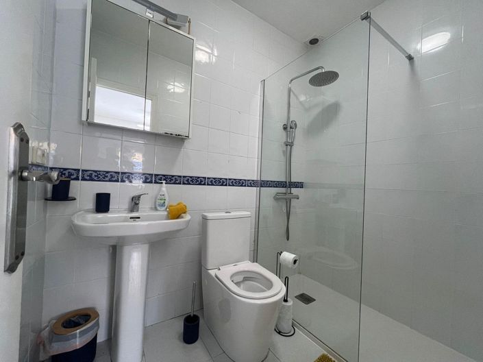 Image No.10-2 Bed Villa for sale