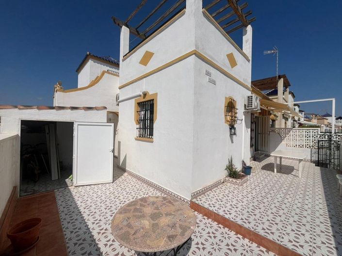 Image No.17-2 Bed Villa for sale