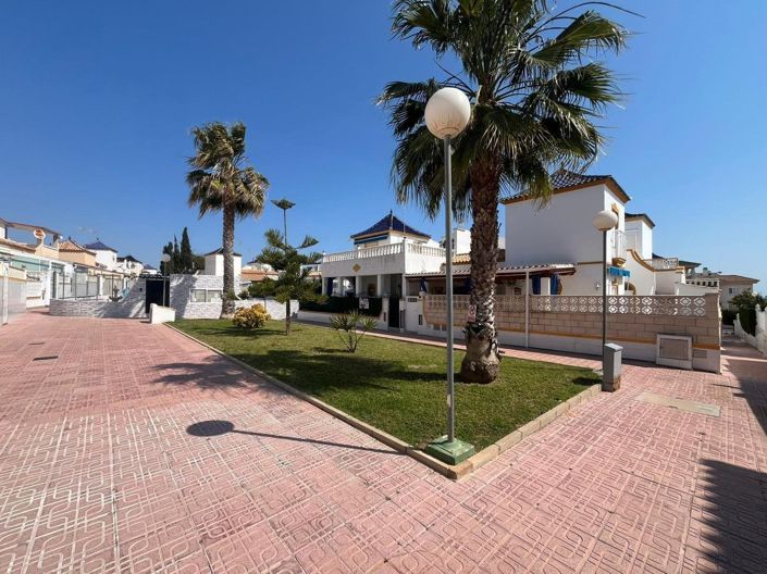Image No.19-2 Bed Villa for sale