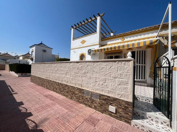 Image No.20-2 Bed Villa for sale