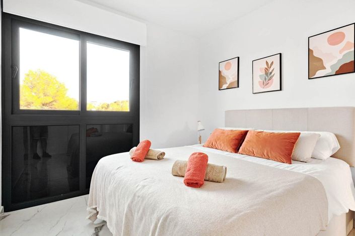 Image No.3-2 Bed Apartment for sale
