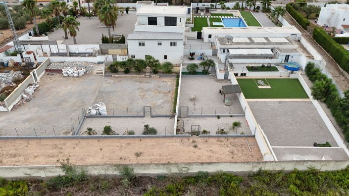 Image No.40-8 Bed Villa for sale