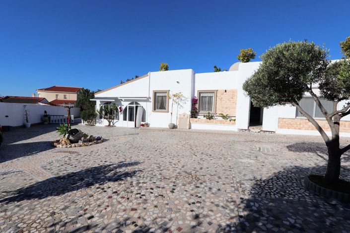 Image No.27-6 Bed Villa for sale