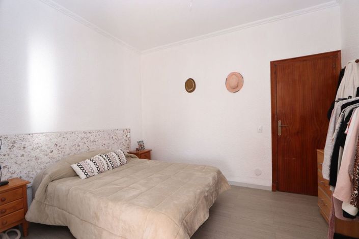 Image No.41-6 Bed Villa for sale