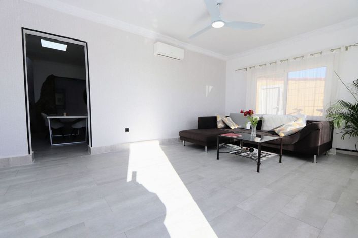 Image No.7-6 Bed Villa for sale